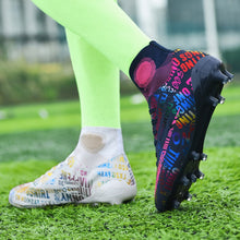 将图片加载到图库查看器，New High Ankle Soccer Shoes Men Breathable Outdoor High-top Football Boots Turf Soccer Cleats Kids AG Women Soft Football Shoes
